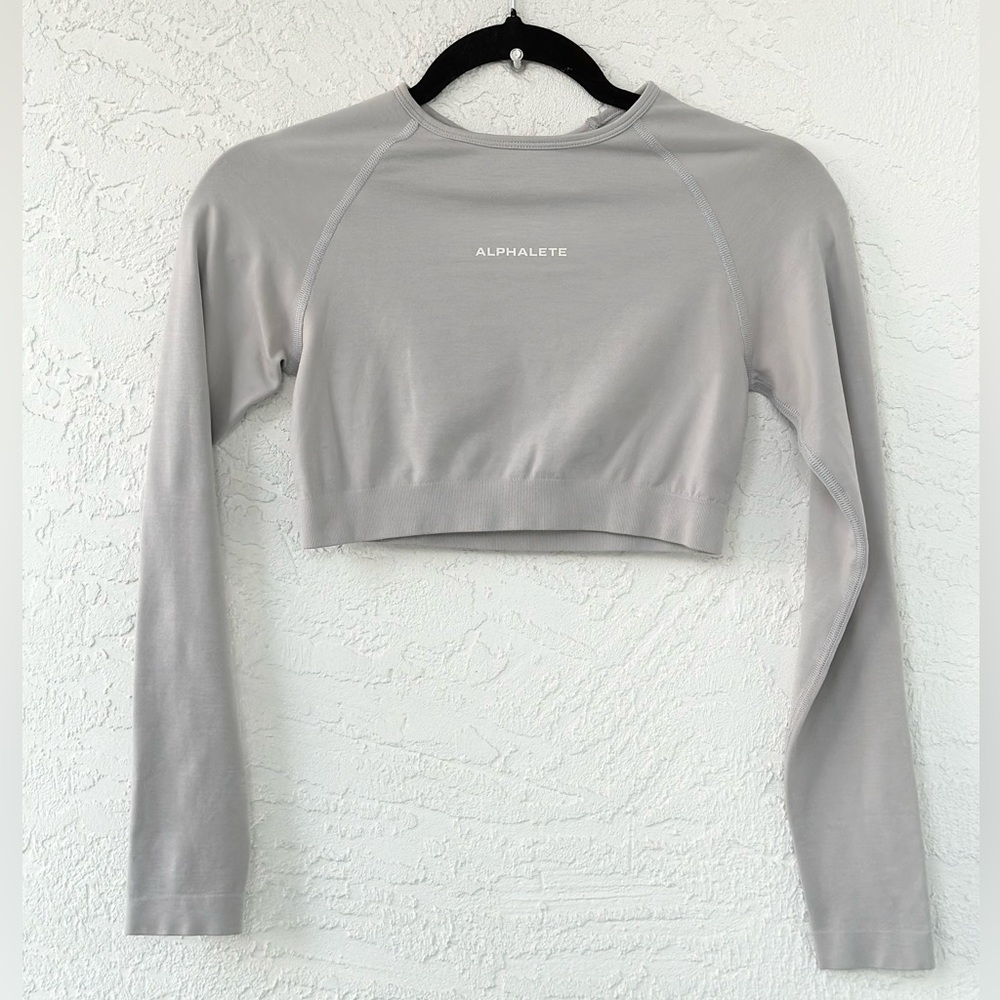 Alphalete Long Sleeve Crop Top Gray Small